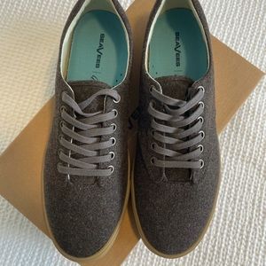 Men’s SeeVees wool flannel sneakers size 10.5
